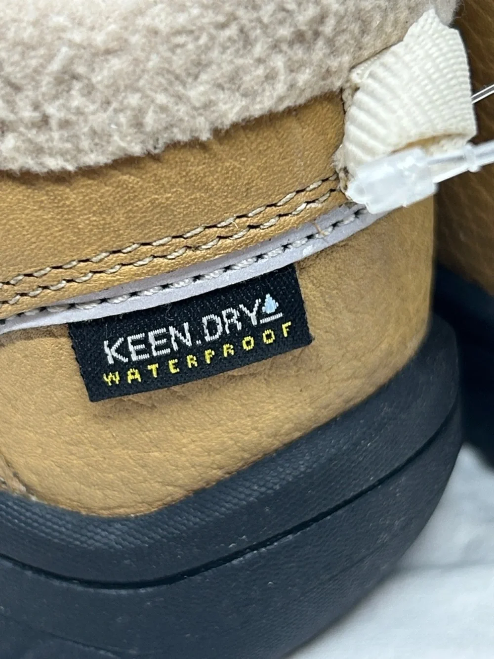 Keen Toddler Boy Sz 5 Beige Touch-Fasten Insulated Fleece Waterproof Ankle Boots